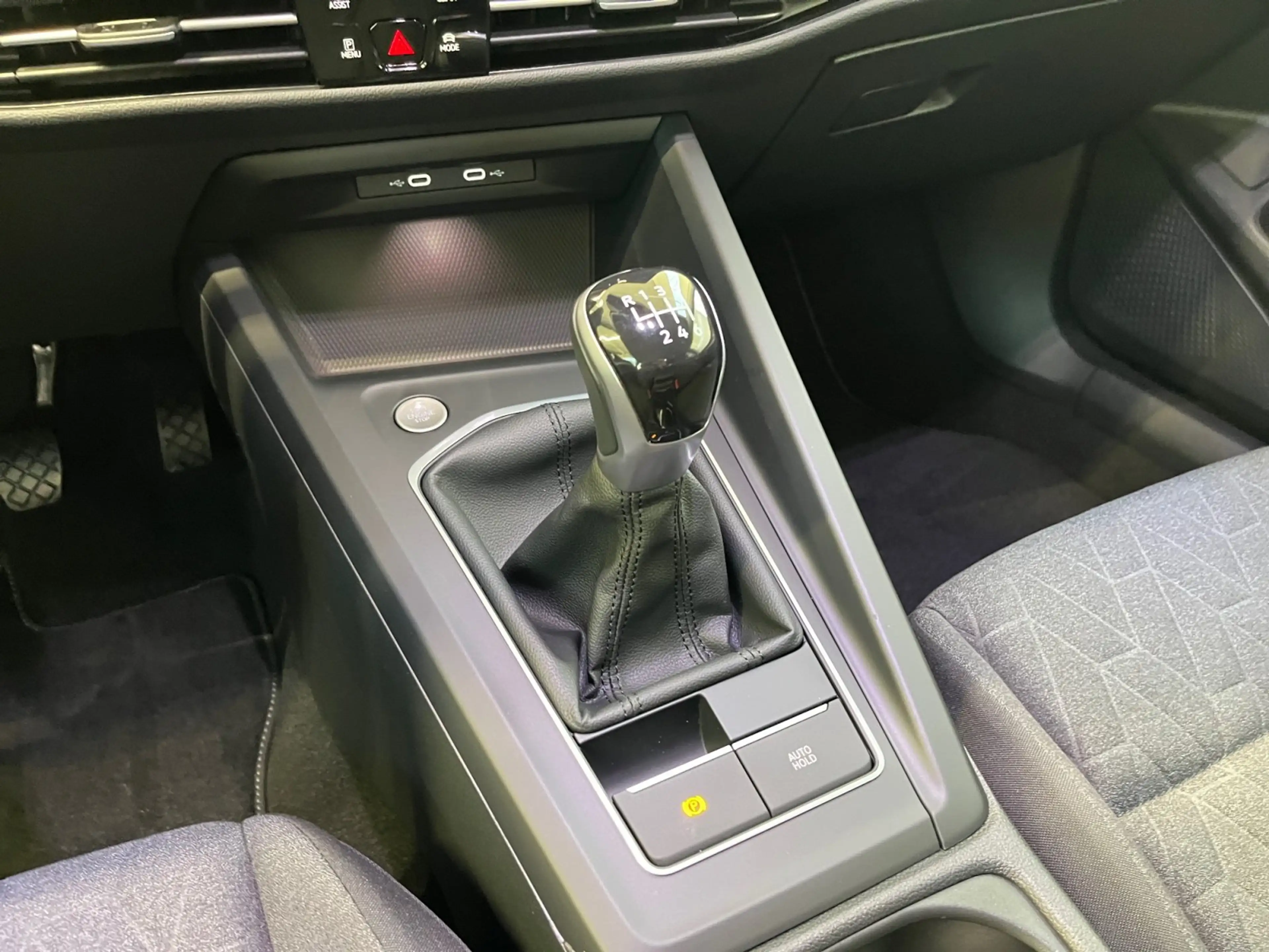 Volkswagen Golf Variant Golf VIII Variant Life 1.5TSI ACC FernlichtAssist — photo 9
