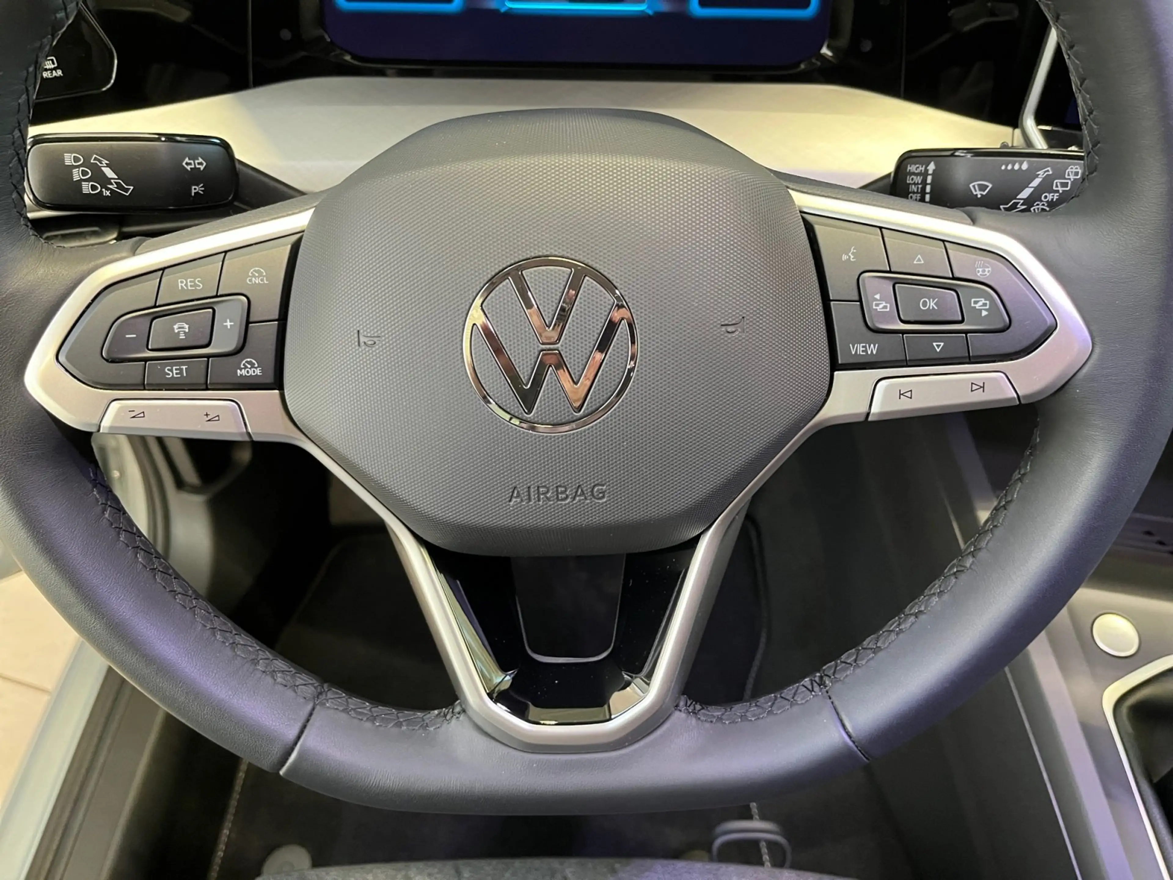 Volkswagen Golf Variant Golf VIII Variant Life 1.5TSI ACC FernlichtAssist — photo 17