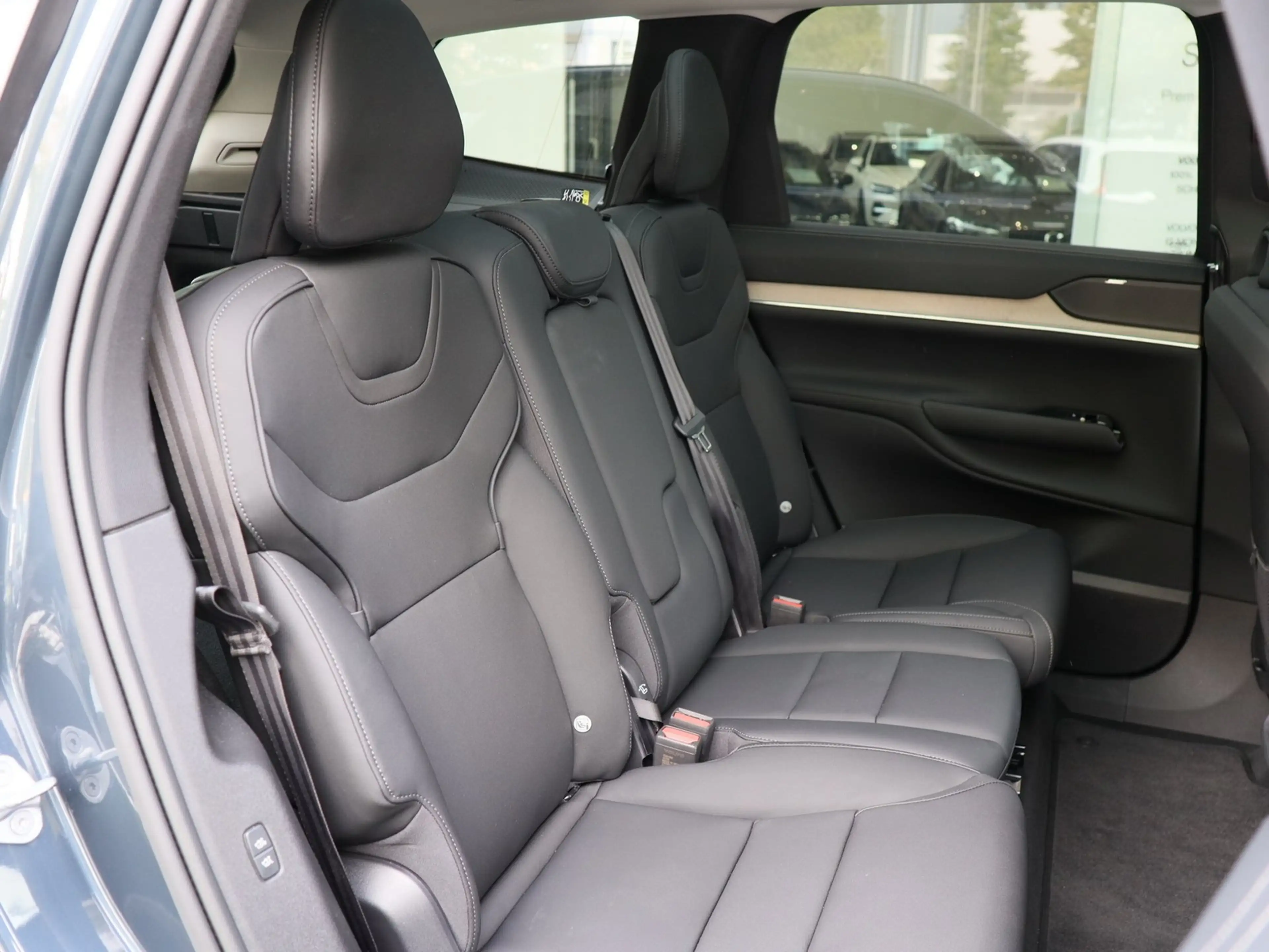 Volvo EX90 Twin Engine AWD PLUS NP:104.260,-//PILOT-ASSIST... — photo 4