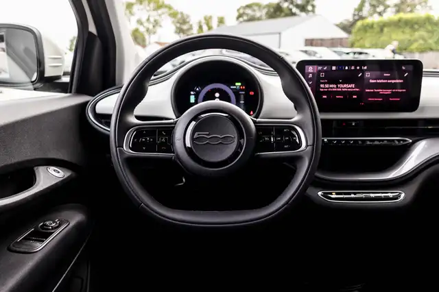 Fiat 500 view 7