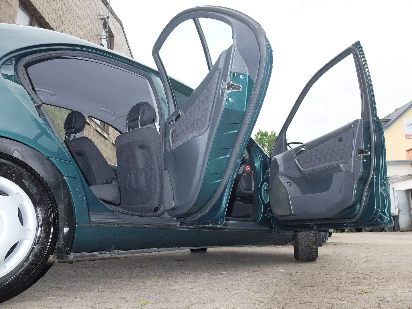 Mercedes-Benz C 180 -Autom.-Klima- 77Tkm-Scheckheft Verde - 2