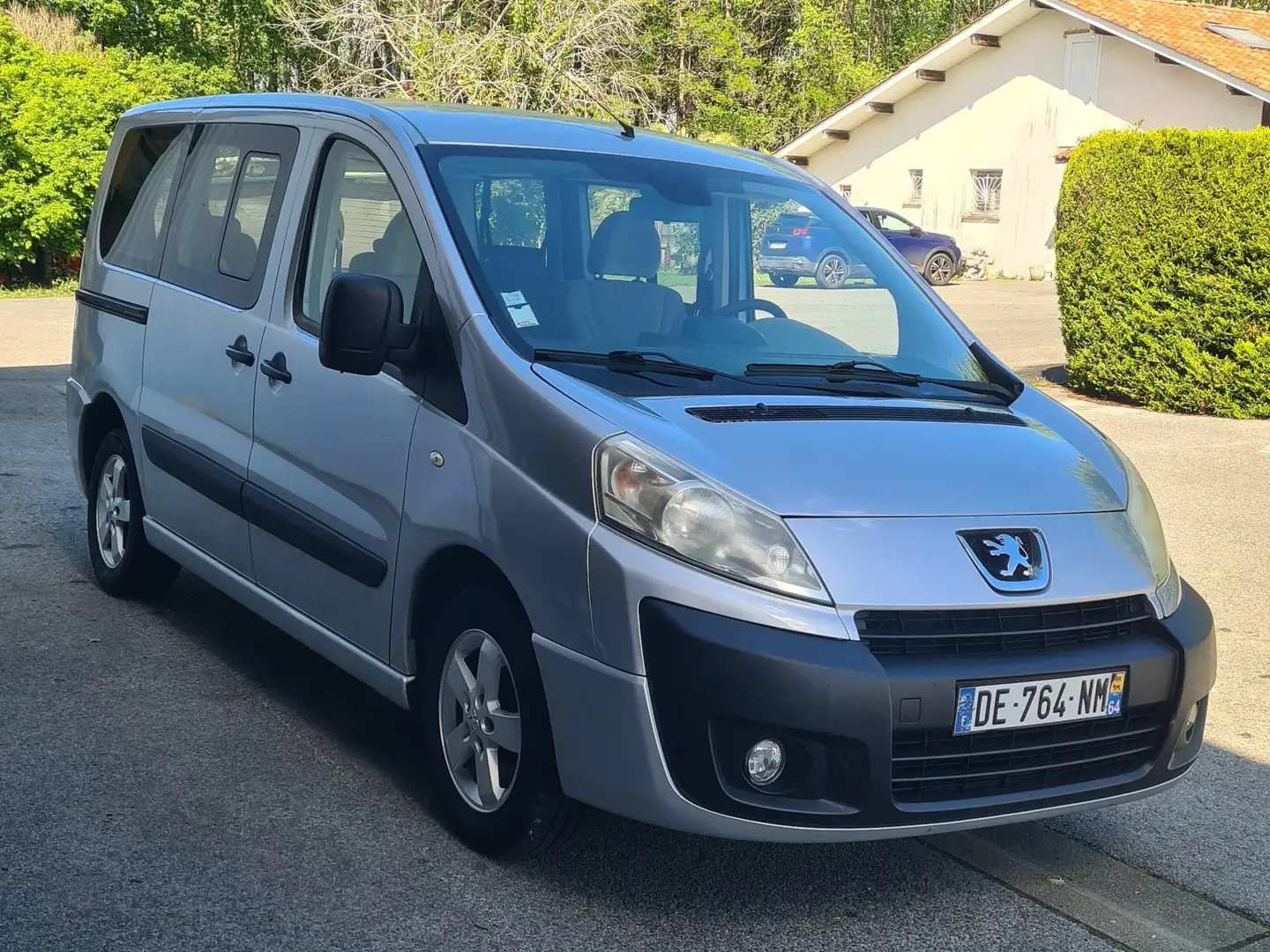 Peugeot Expert Expert Tepee 2.0 HDI 120ch Premium Court 8pl Срібний - 1