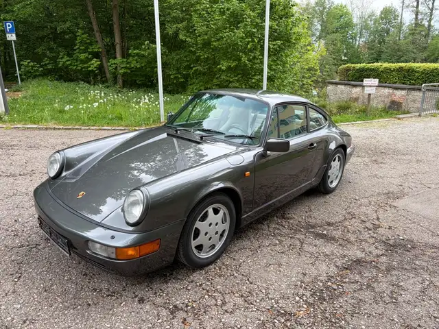 Porsche 964