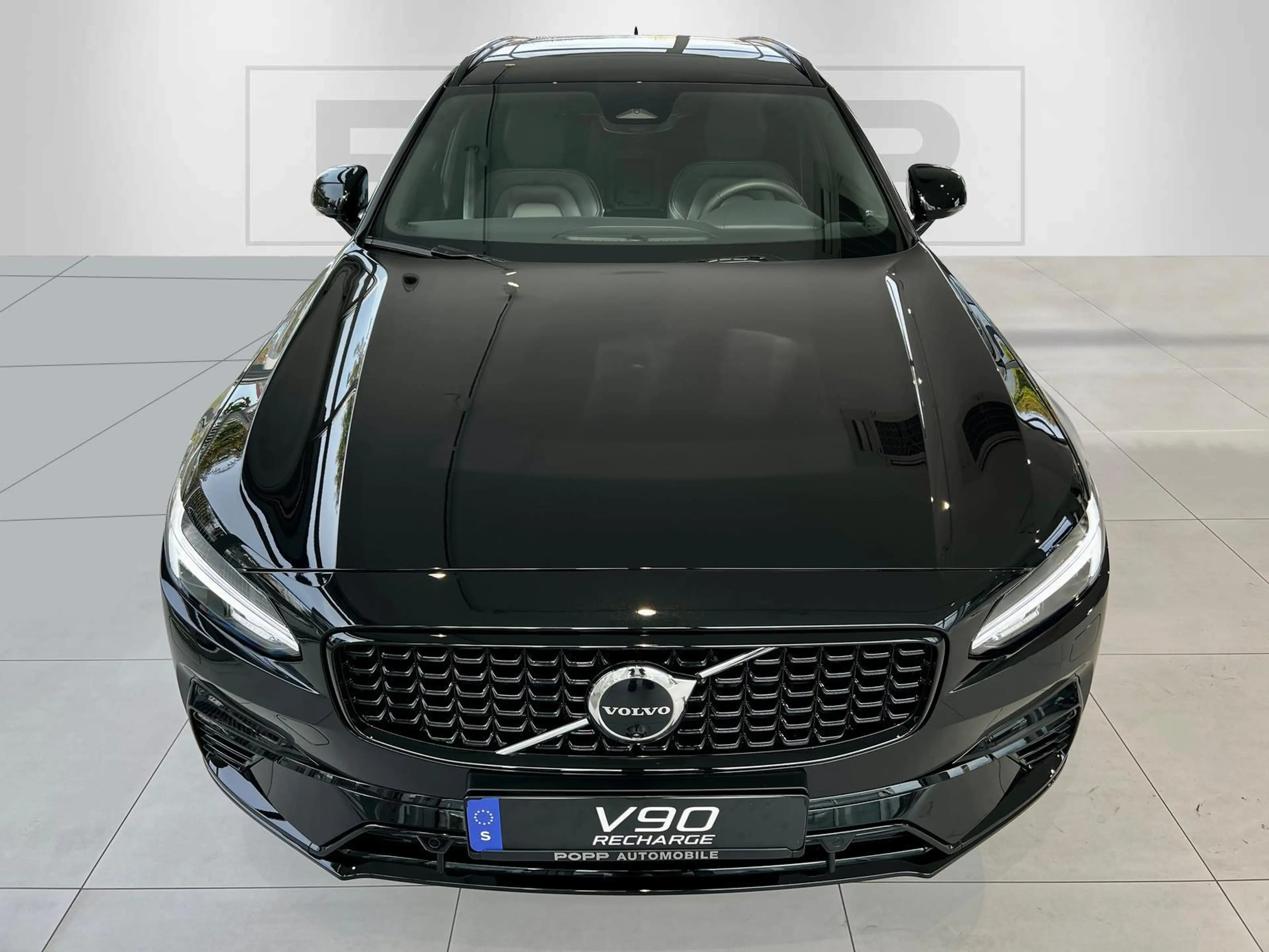 Volvo V90 T6 AWD Recharge Plus Dark 360° LUFT PANO FHZ — photo 9