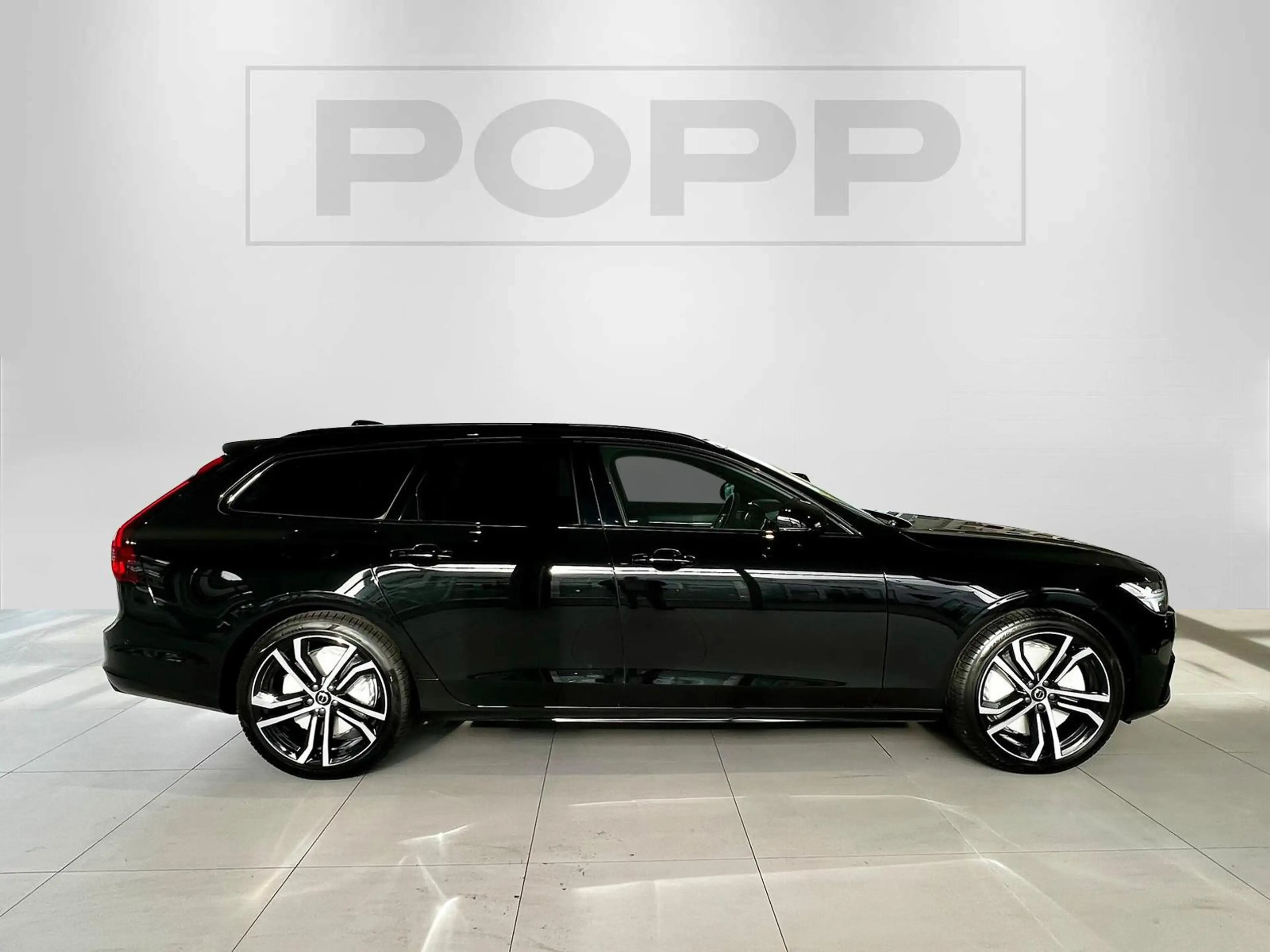 Volvo V90 T6 AWD Recharge Plus Dark 360° LUFT PANO FHZ — photo 7