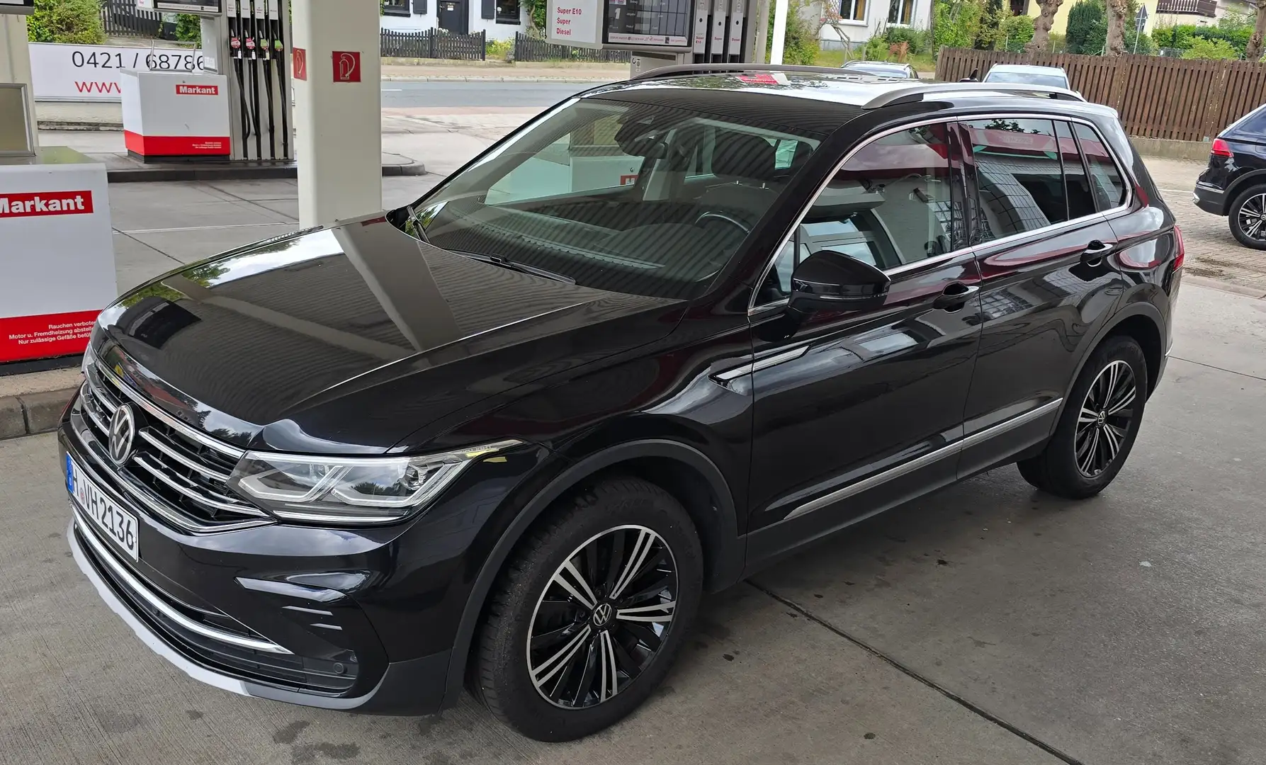 Volkswagen Tiguan Elegance Business 4M DSG Navi AHK TOP - 1