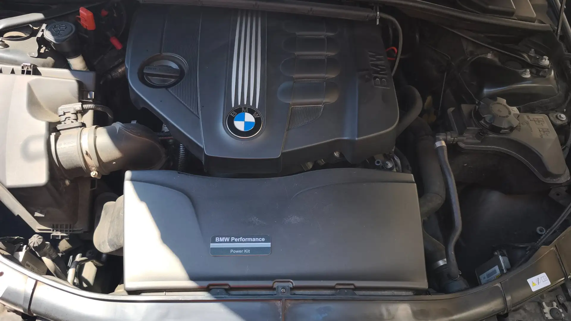 BMW 320 320d Futura c/pelle 184cv Чорний - 2