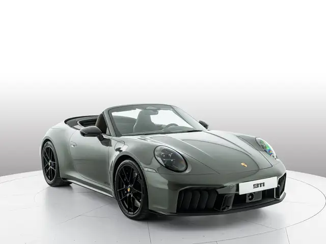 Porsche 911 view 11