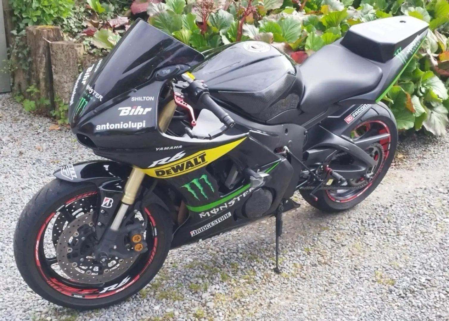 Yamaha YZF-R6 R6 en très bon état. Noir - 1