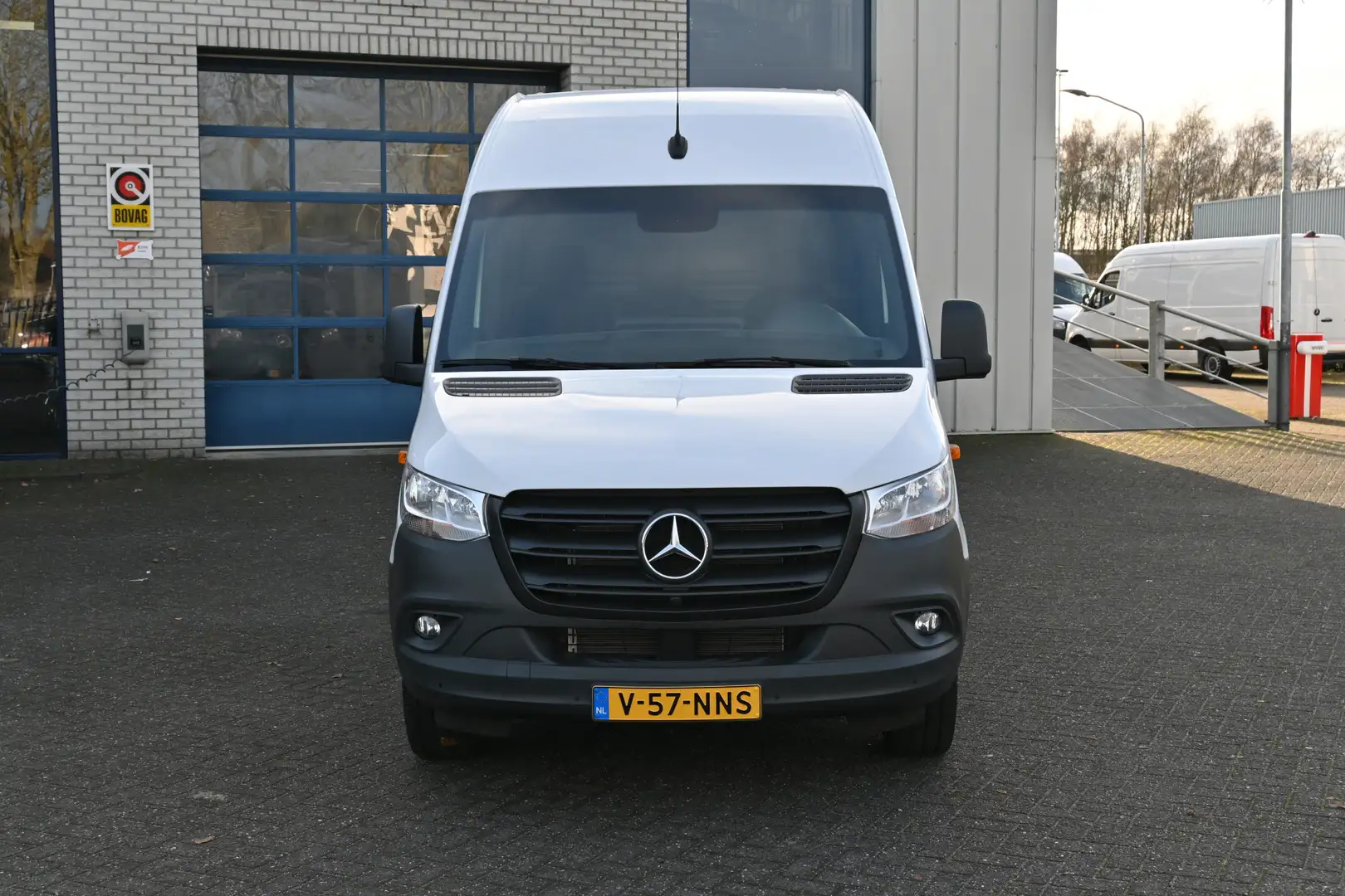 Mercedes-Benz Sprinter 317 CDI L2H2 360 Graden camera, Navigatie, Stoelve Blanc - 2
