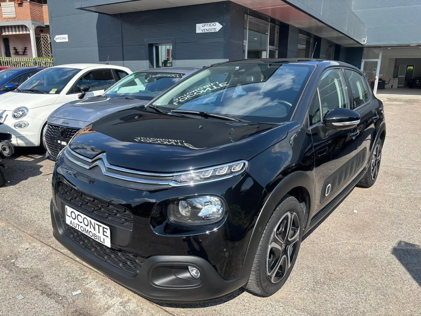 Citroen C3 1.2 puretech Shine *AUTOMATICA* Nero - 1