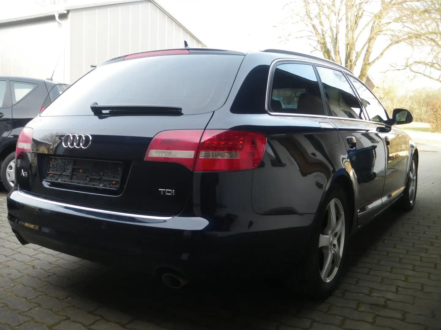 Audi A6 2.0 TDI, Klima, AHK, Leder, Navi, Xenon, Sitzheizg Blau - 2