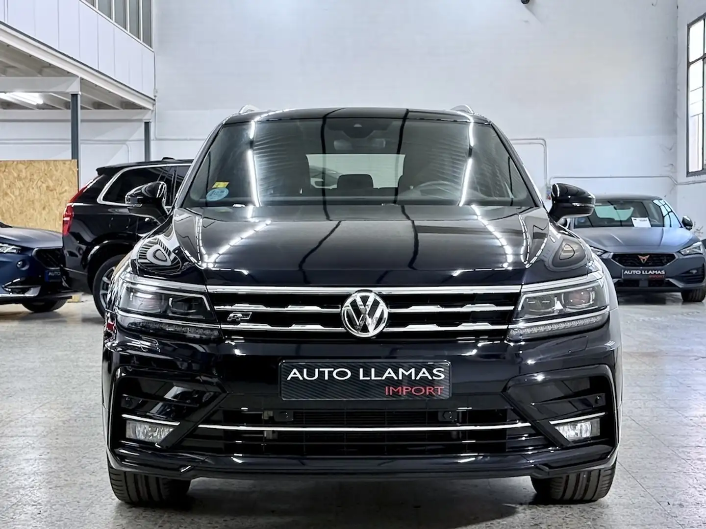 Volkswagen Tiguan Allspace 2.0TDI Sport 4M DSG 140kW Negro - 2
