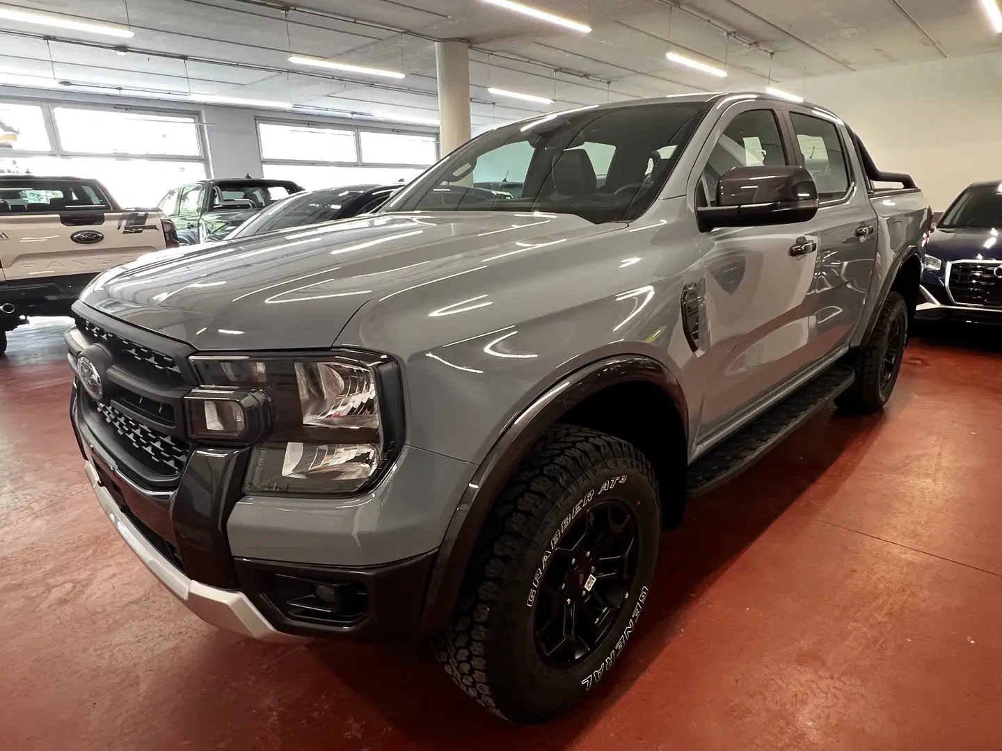 Ford Ranger Ranger 2.0 ecoblue DC Tremor awd 205cv auto Grijs - 2