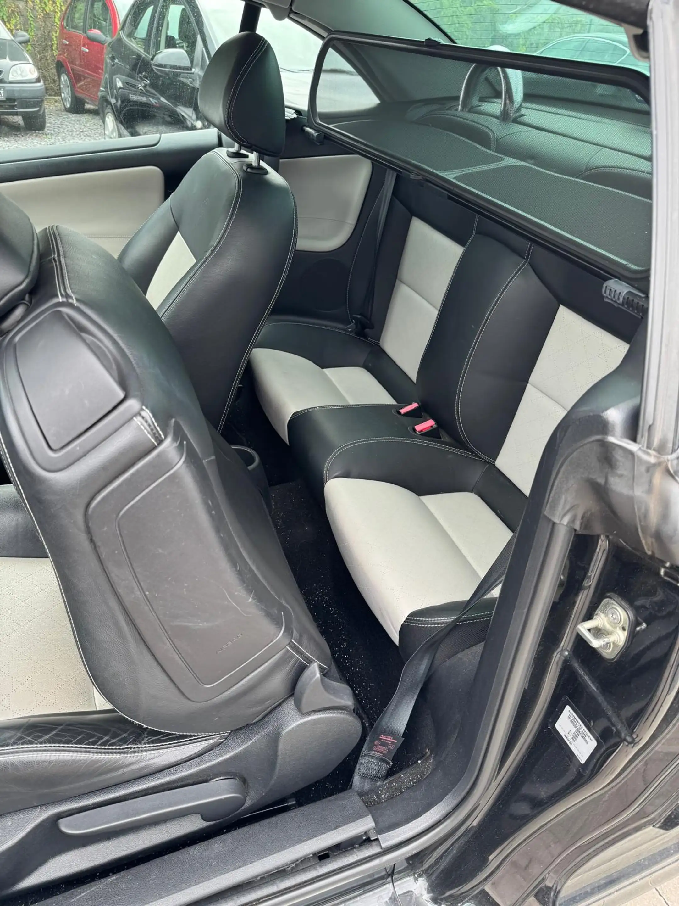 Peugeot 207 207 CC 1.6i Roland Garros — photo 7