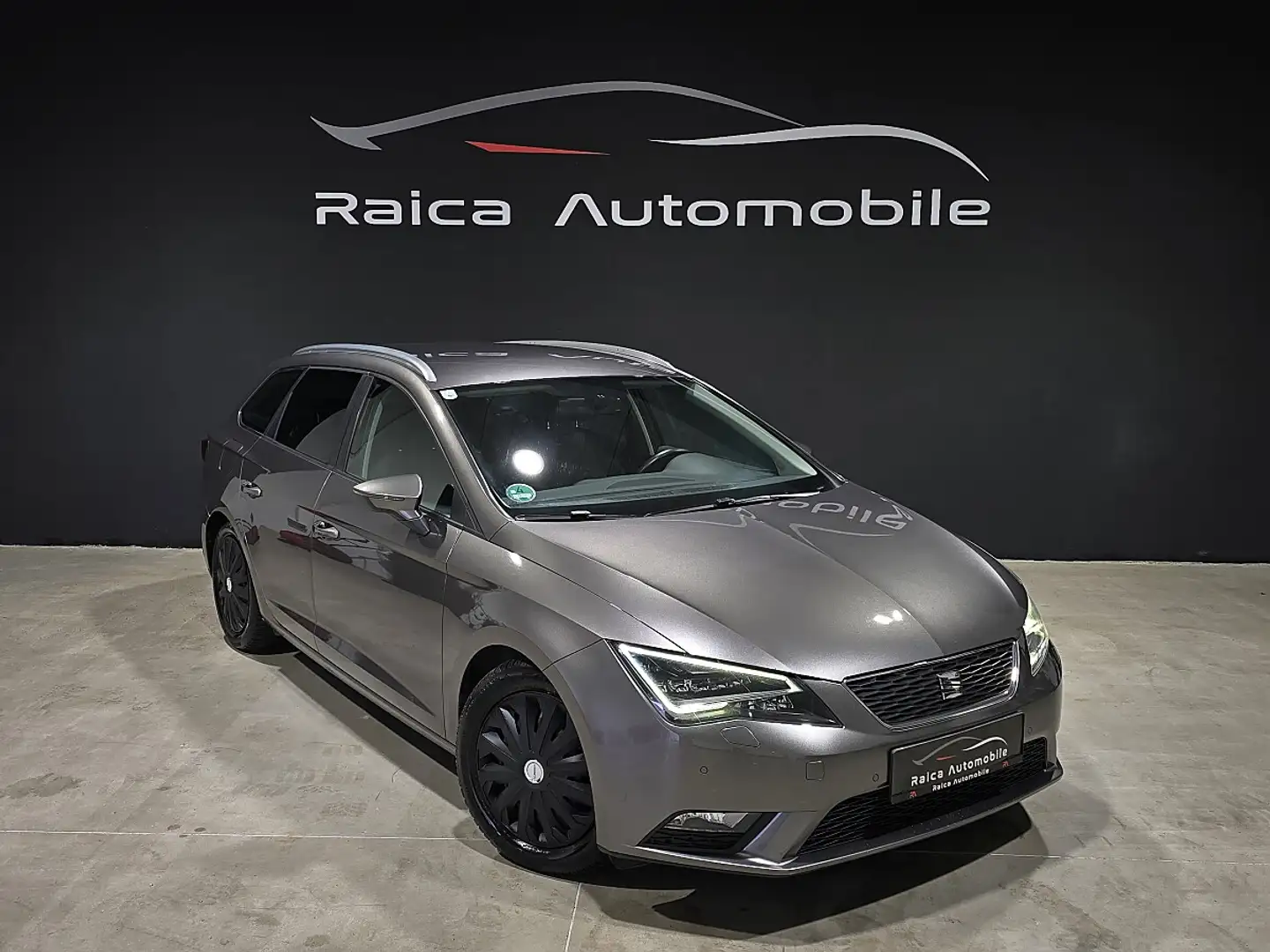 SEAT Leon ST *ÖAMTC Pickerl *LED *SHZ *Bluetooth Grau - 1