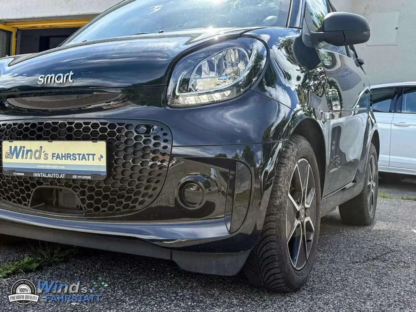 smart forTwo Cabrio           nur 5600 KM Schwarz - 2