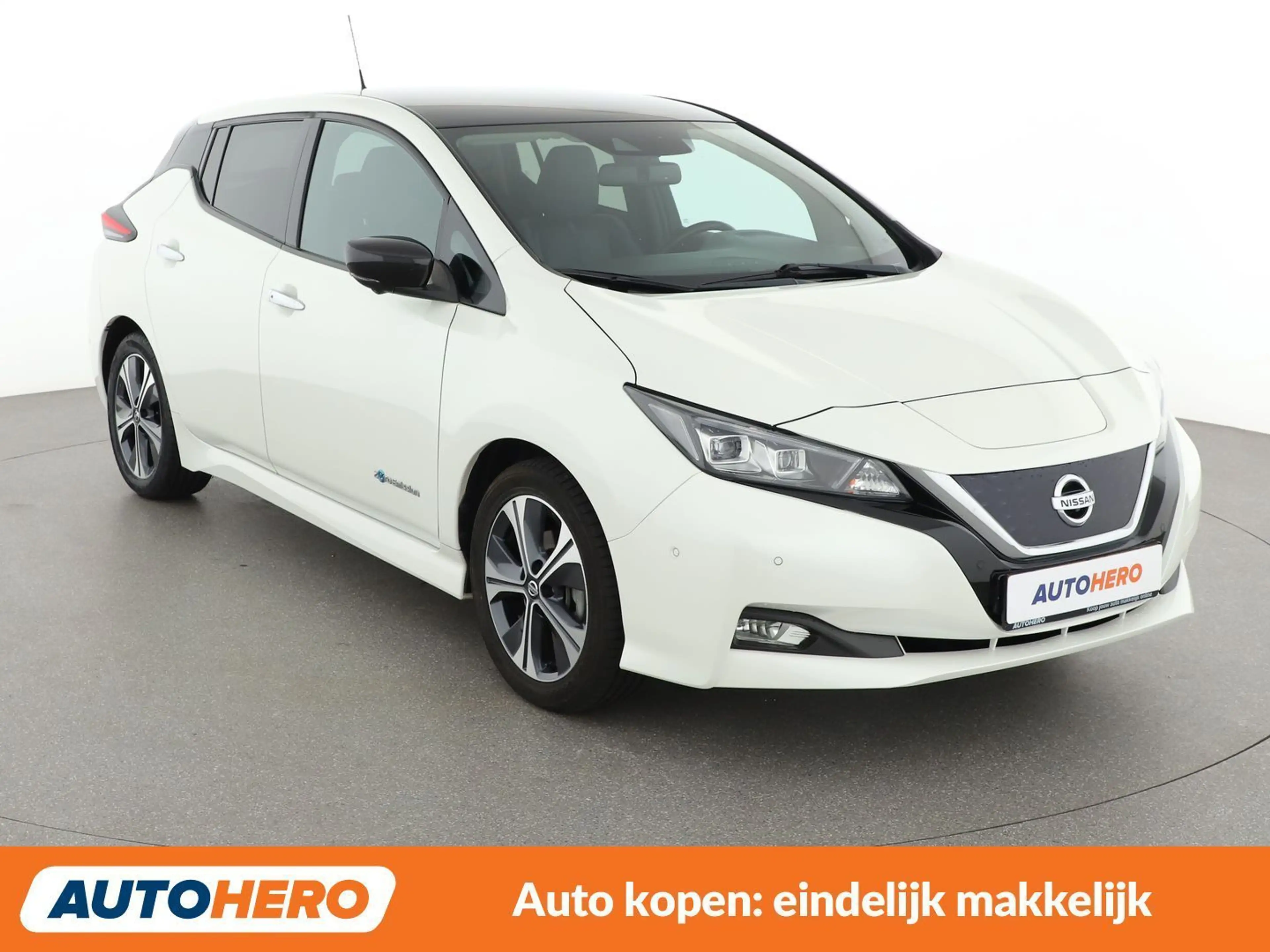 Nissan Leaf electric drive 110 kW Tekna — photo 8