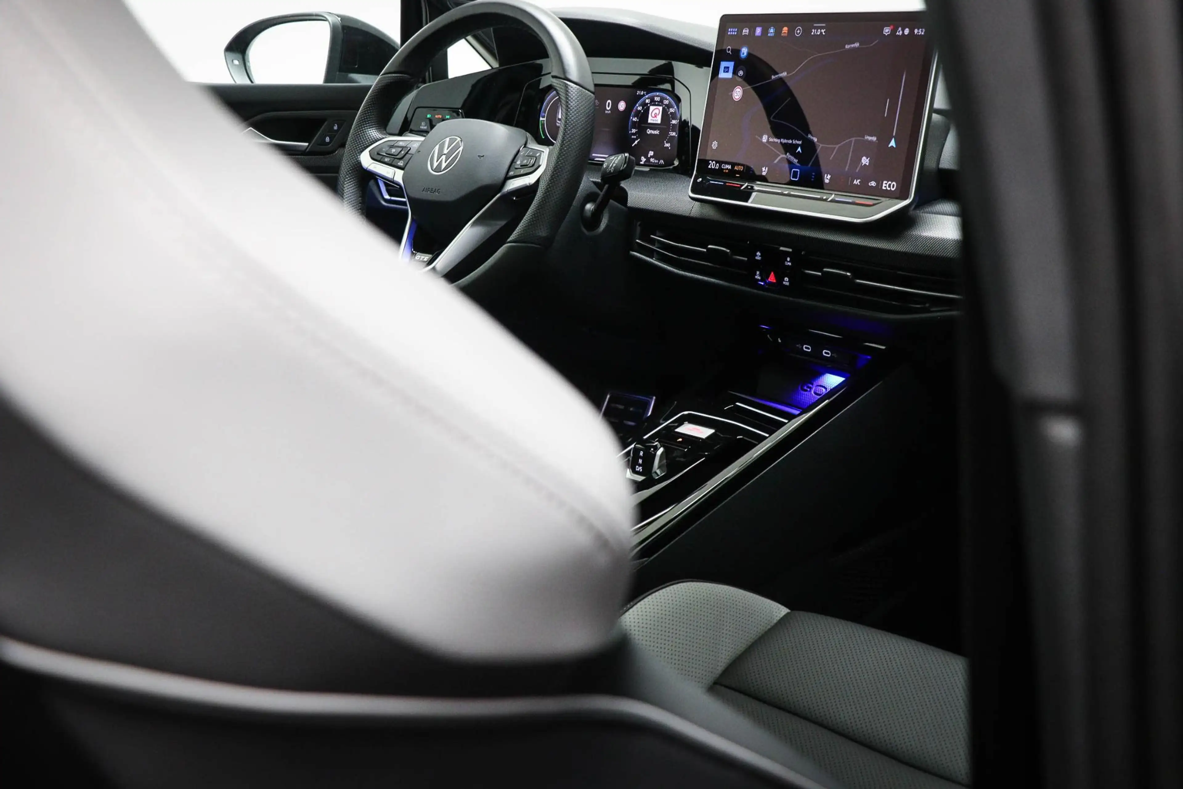 Volkswagen Golf GTE 1.5 eHybrid | LEDER | PANORAMADAK | HEAD UP | STOE — photo 16