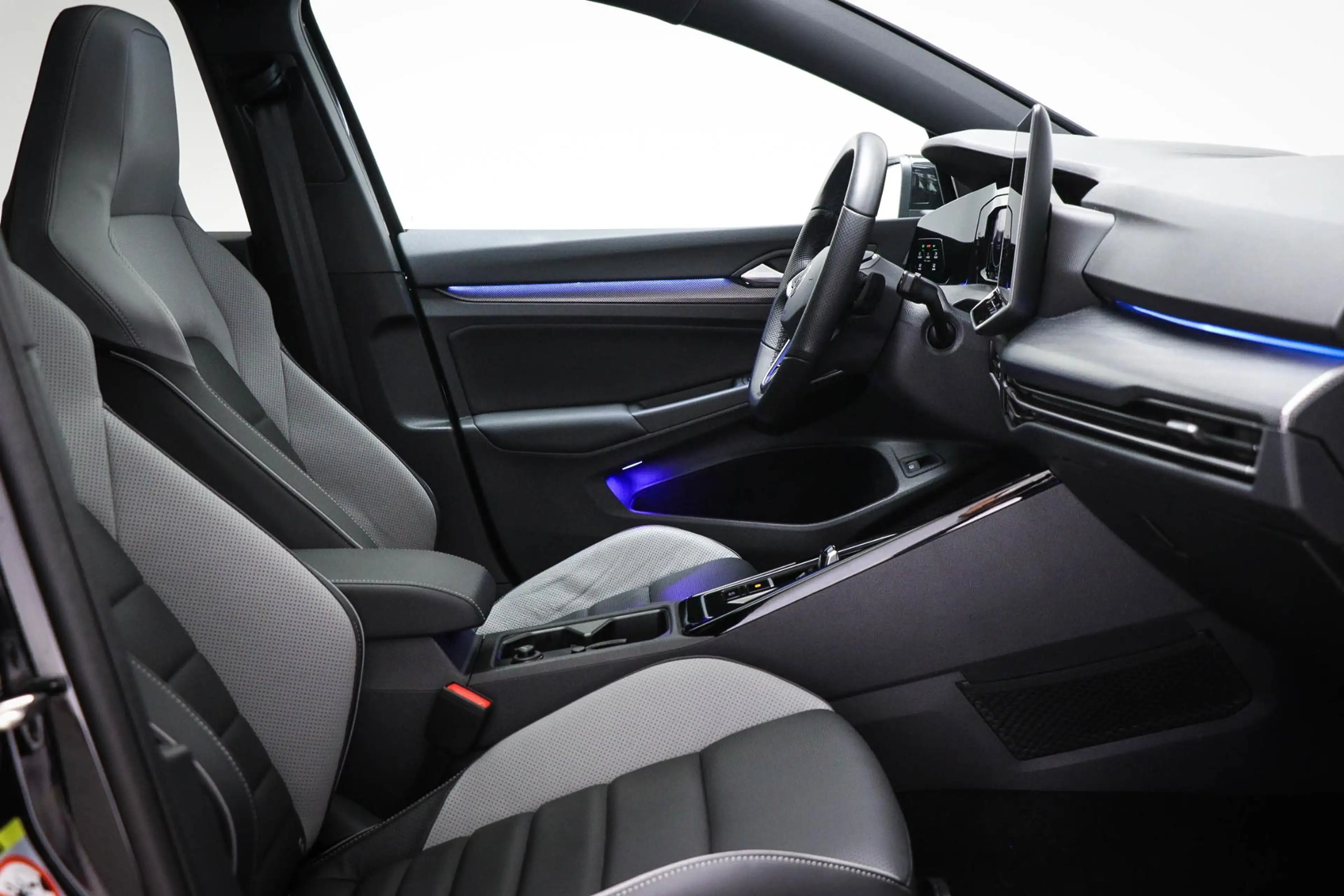 Volkswagen Golf GTE 1.5 eHybrid | LEDER | PANORAMADAK | HEAD UP | STOE — photo 4