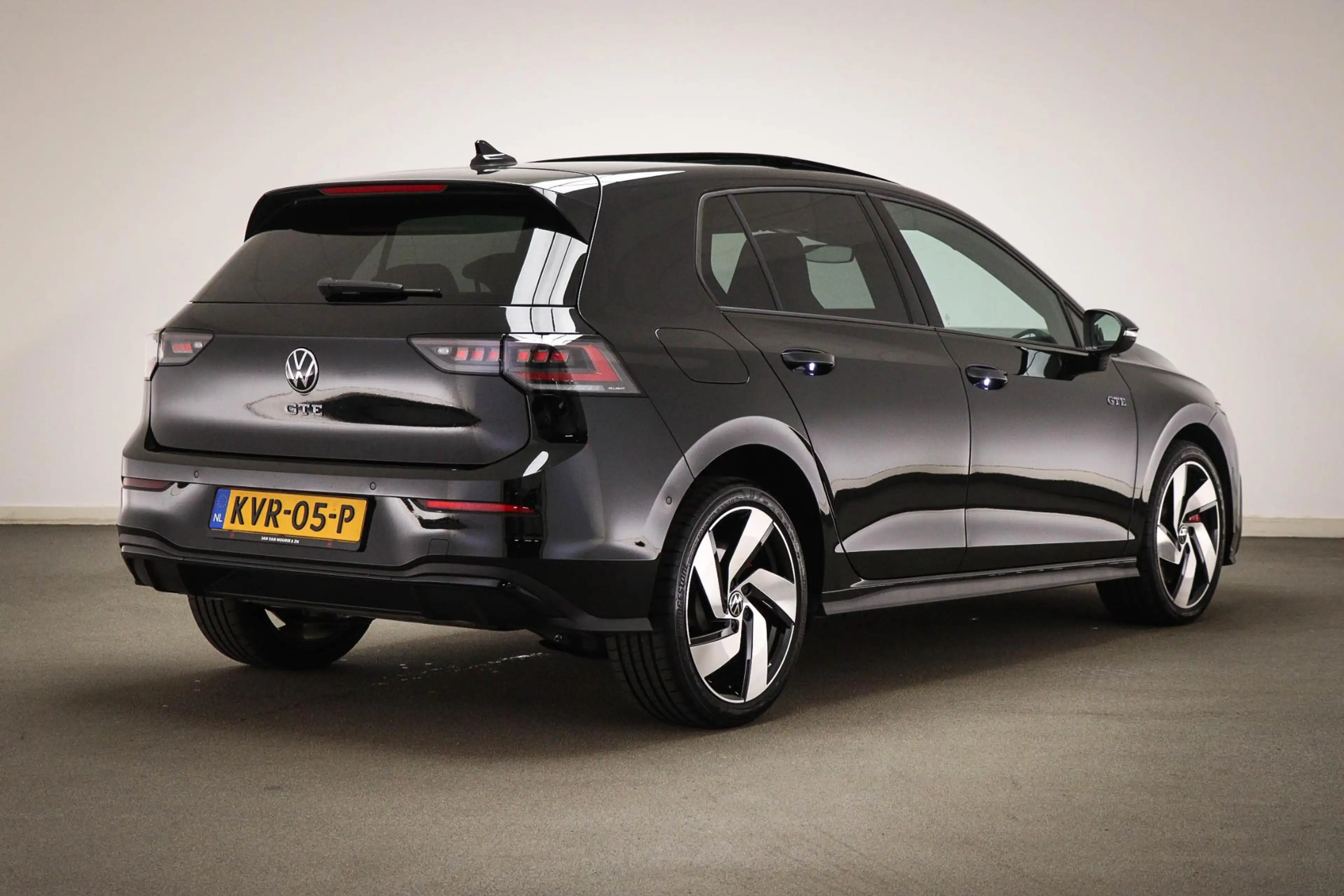 Volkswagen Golf GTE 1.5 eHybrid | LEDER | PANORAMADAK | HEAD UP | STOE — photo 2