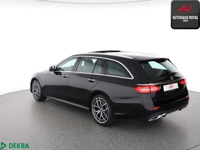 Mercedes-Benz E-Class view 2