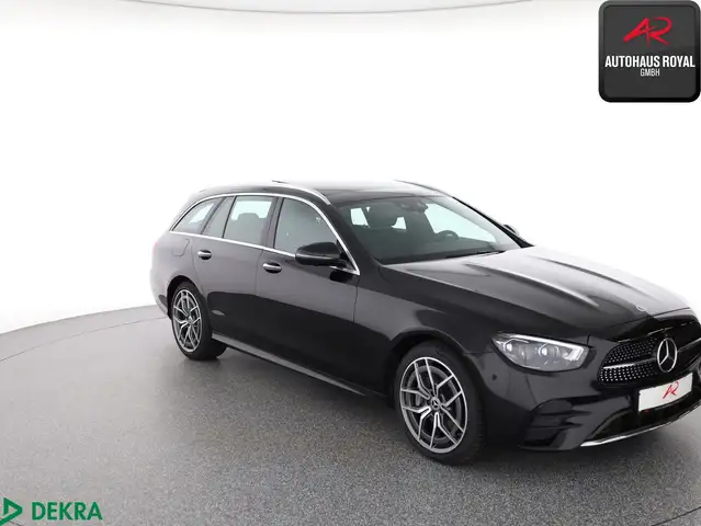 Mercedes-Benz E-Class view 5