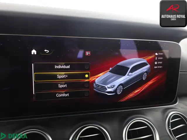 Mercedes-Benz E-Class view 14