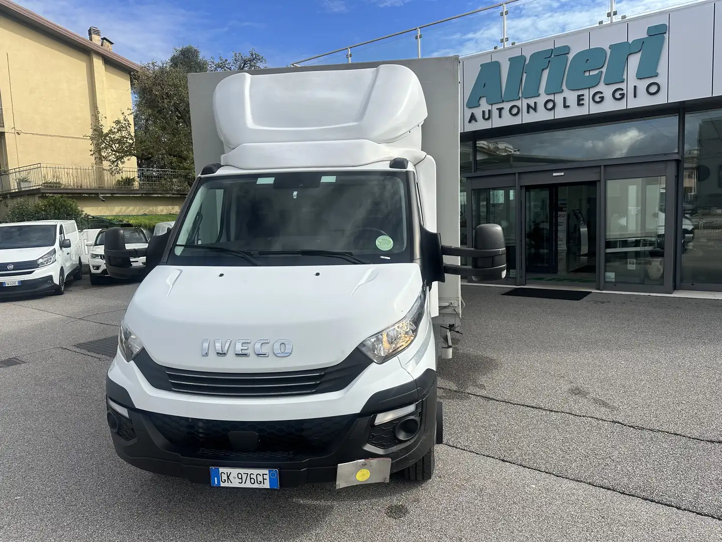 Iveco Daily 60C18 Hi-tech CenRegSpondaIdra6200x2300x2850kg2200 Weiß - 2