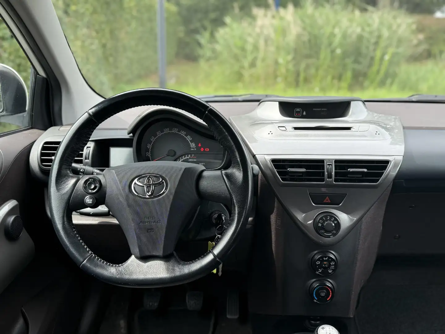 Toyota iQ 1.0 VVTi Comfort Airco Cruise Control Elektr Ramen Wit - 2