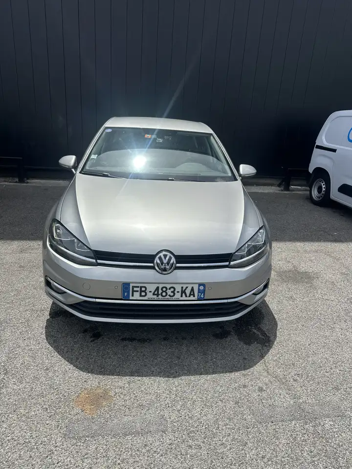 Volkswagen Golf 1.0 TSI 115 BVM6 Connect