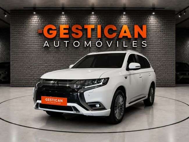 Mitsubishi Outlander PHEV Kaiteki 4WD - foto 1