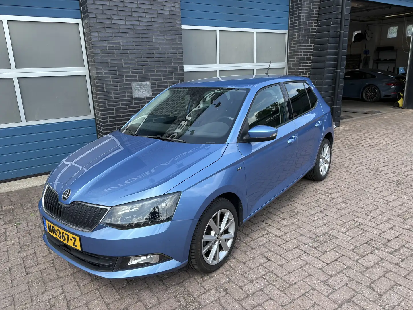 Skoda Fabia 1.2 TSI Drive, navi, climate/cruise/lmv Albastru - 2