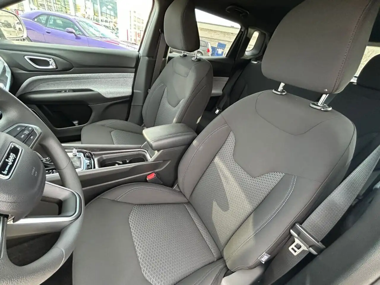 Jeep Compass снимка Jeep Compass