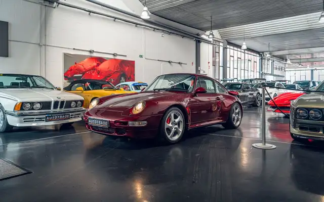 Porsche 993 Carrera 4 S Coupé