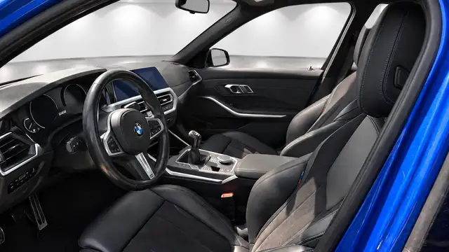 BMW 3 Series view 2