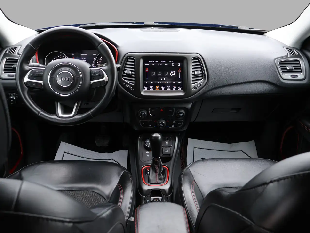 Jeep Compass снимка Jeep Compass
