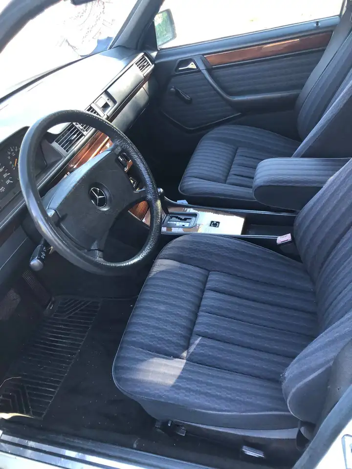 Mercedes-Benz Baureihe 124 200E, foto 6