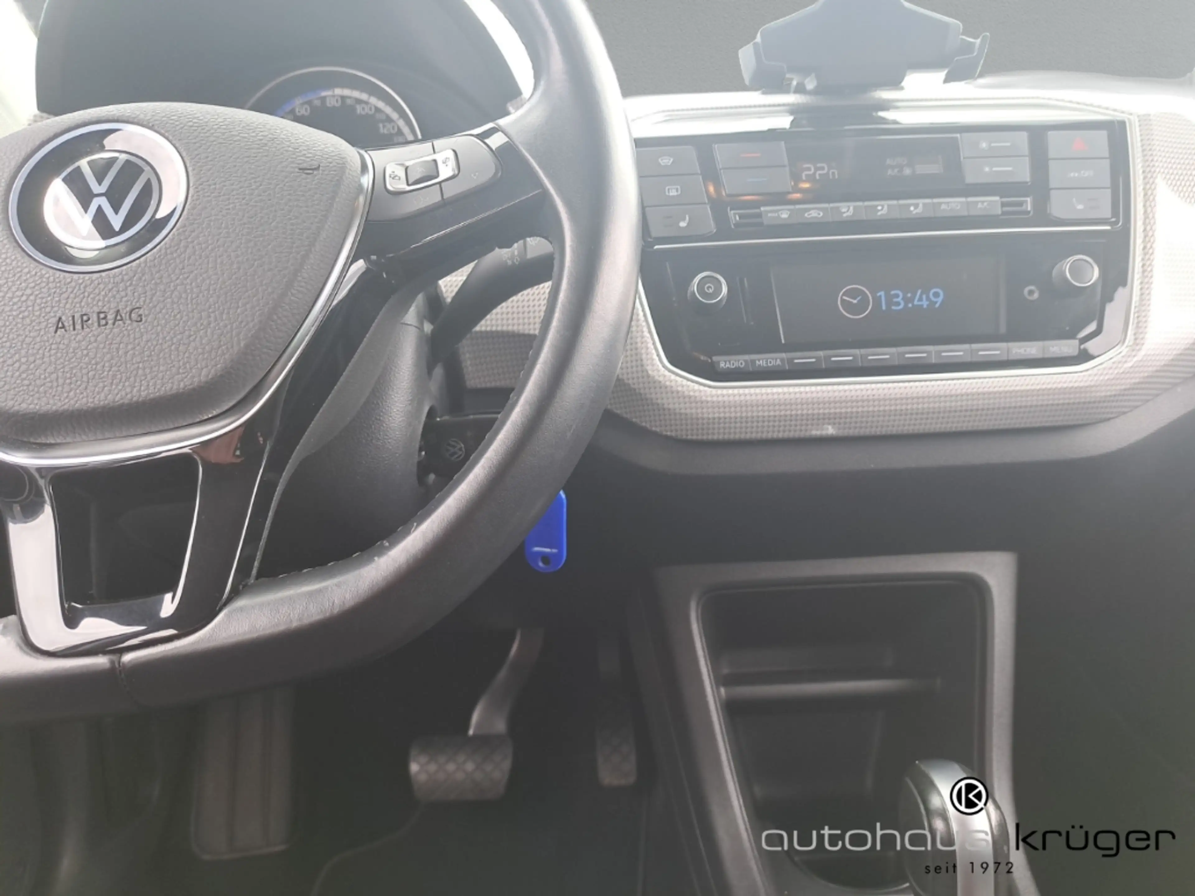 Volkswagen e-up! e-Edition Klimaautom DAB Ambientebeleuchtung SHZ R — photo 14