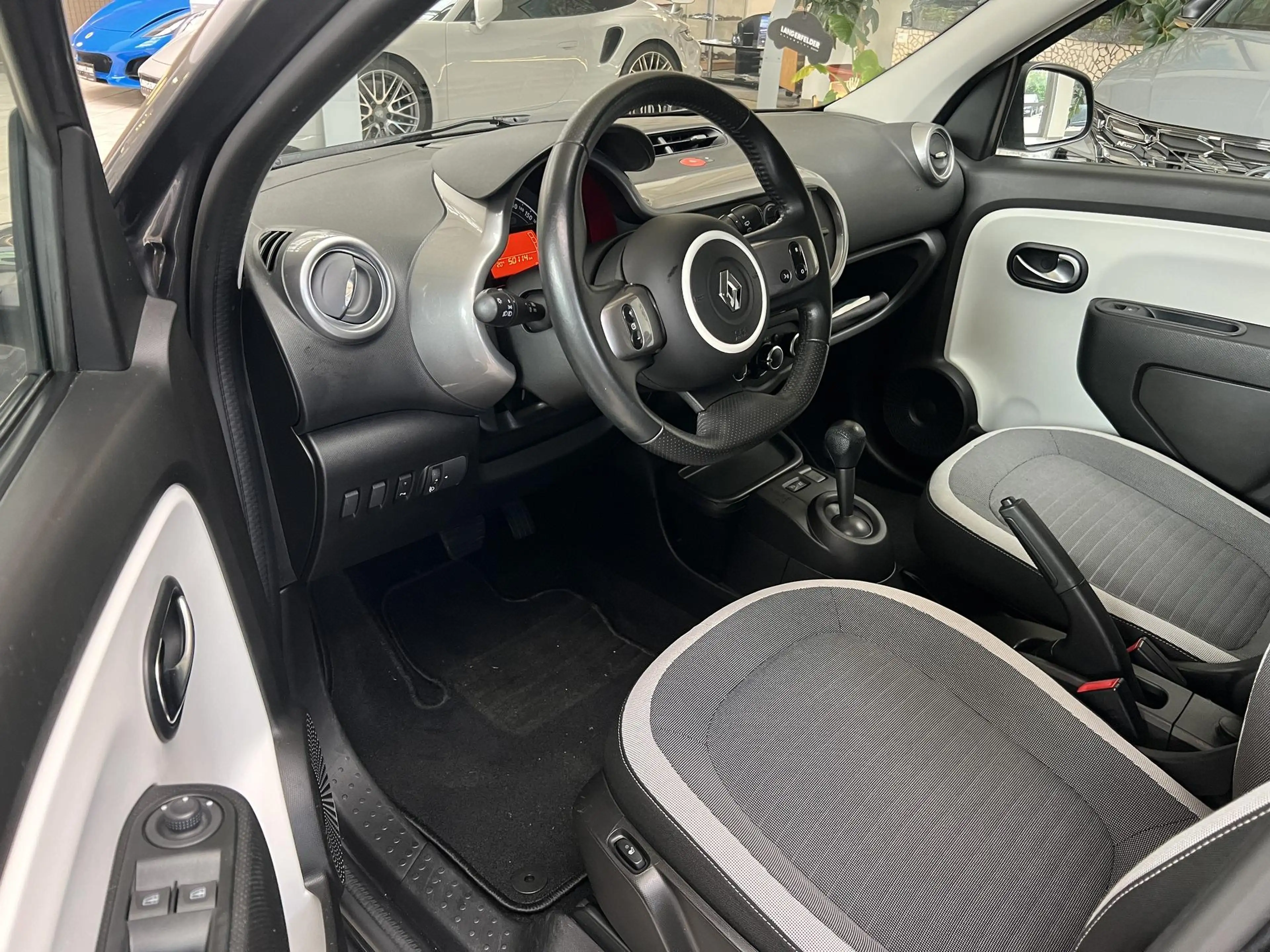 Renault Twingo Twingo AUTOMATIK|ALLWETTER|SCHECKHEFT|PARKSENSOR — photo 13
