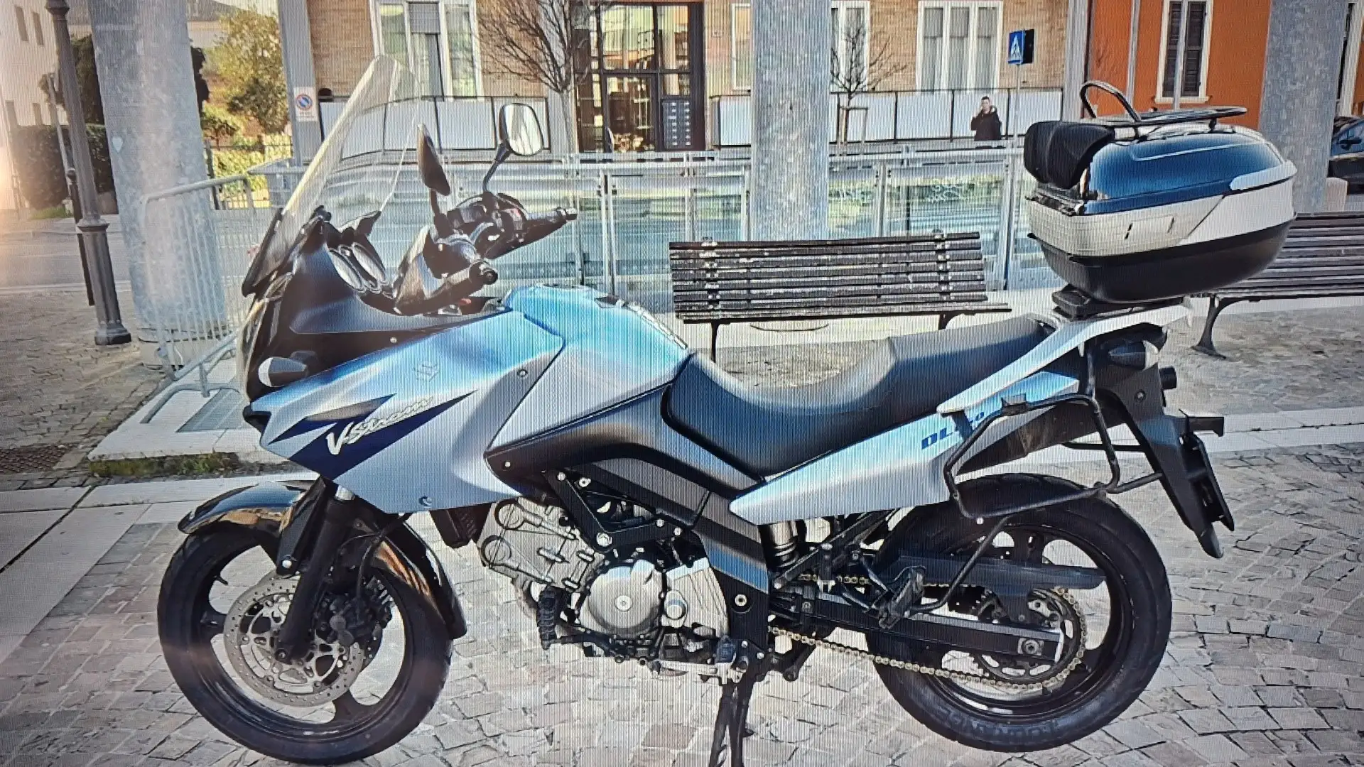 Suzuki V-Strom 650 Blu/Azzurro - 2