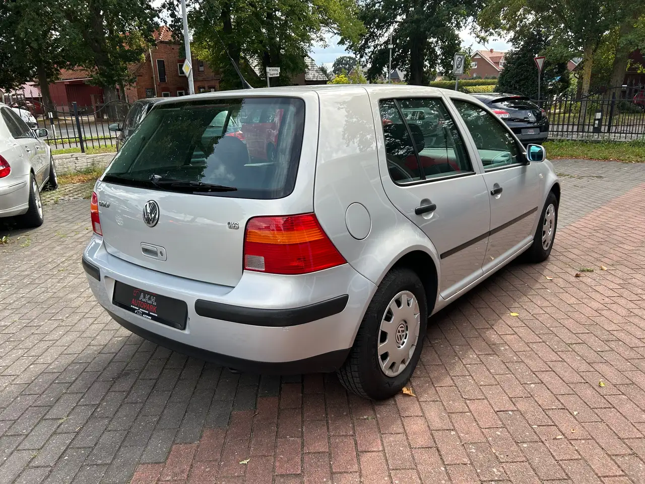 Volkswagen Golf IV 1.6 Special Klima*E-Fenster*TÜV&Service Neu, foto 5