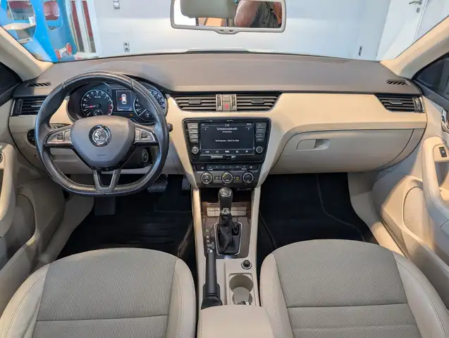 Skoda Octavia view 14