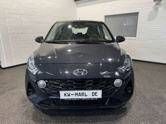 Hyundai i10 Trend NAVI+CAM KLIMAAUTO SITZHEIZUNG PDC