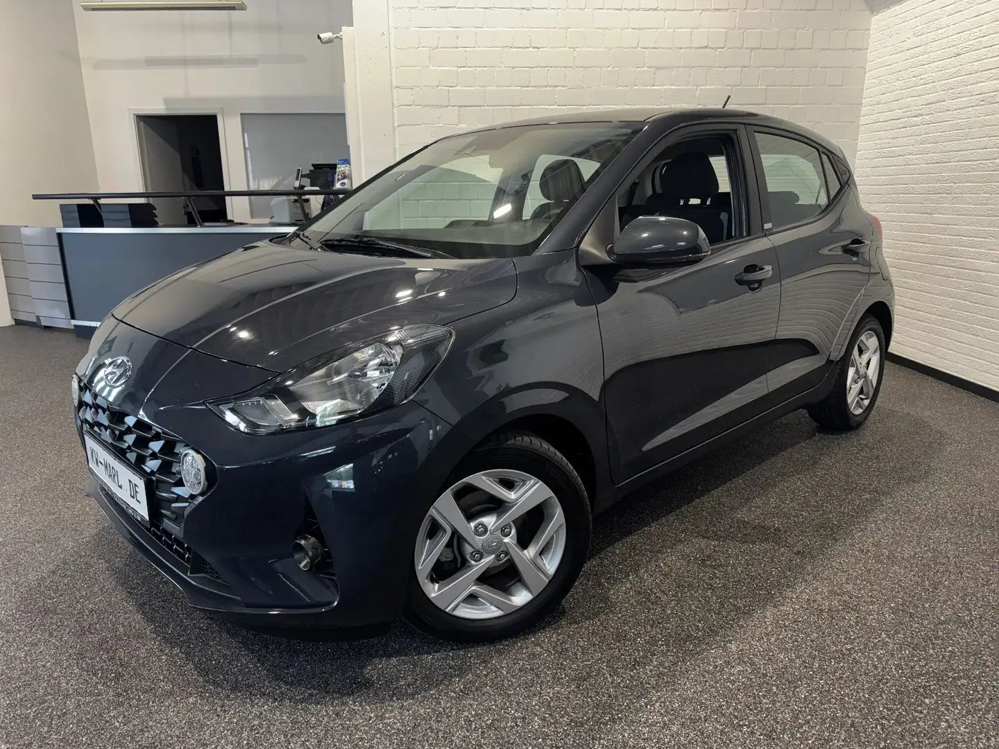 Hyundai i10 Trend NAVI+CAM KLIMAAUTO SITZHEIZUNG PDC Gris - 2