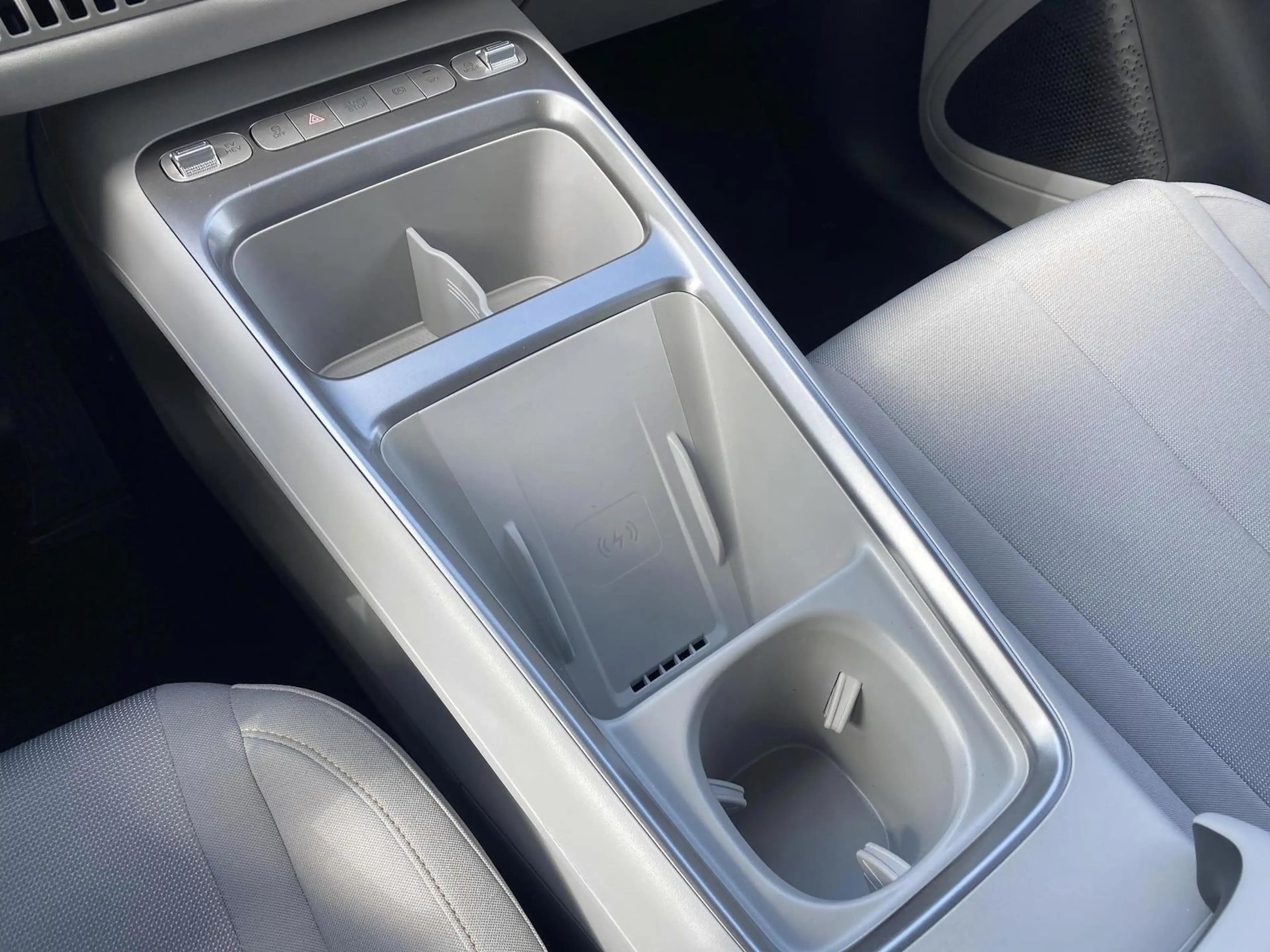 BYD Dolphin G DM-i Boost — photo 11