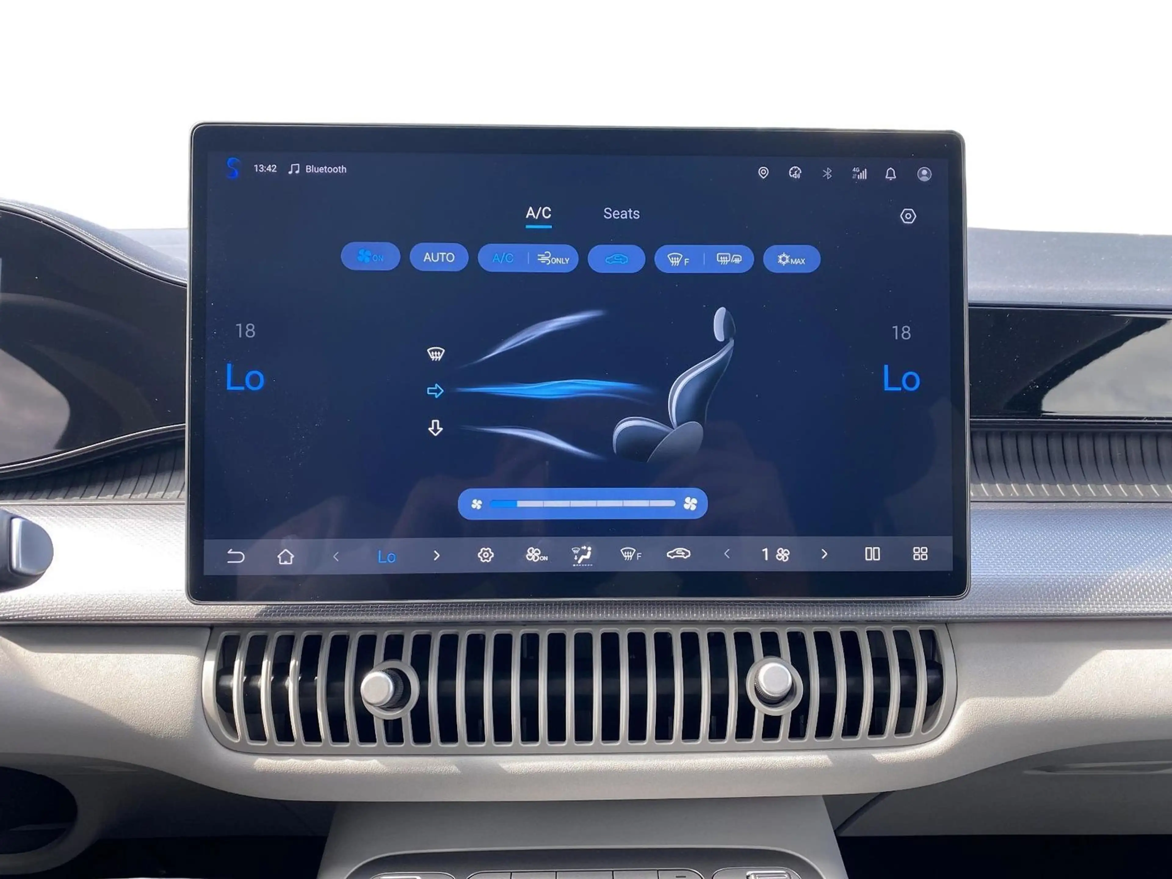 BYD Dolphin G DM-i Boost — photo 15