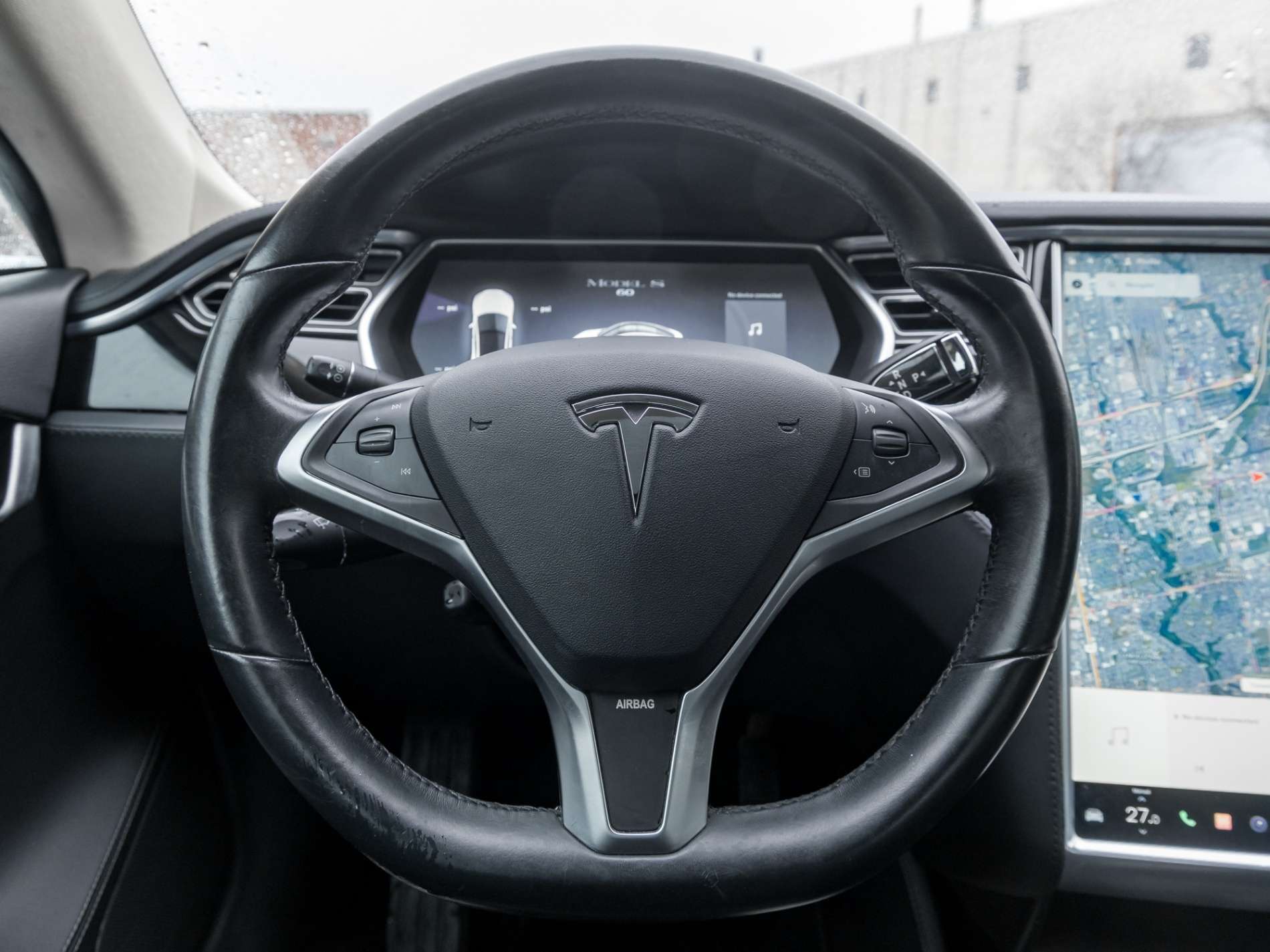 2014 Tesla Model S Performance thumb 11