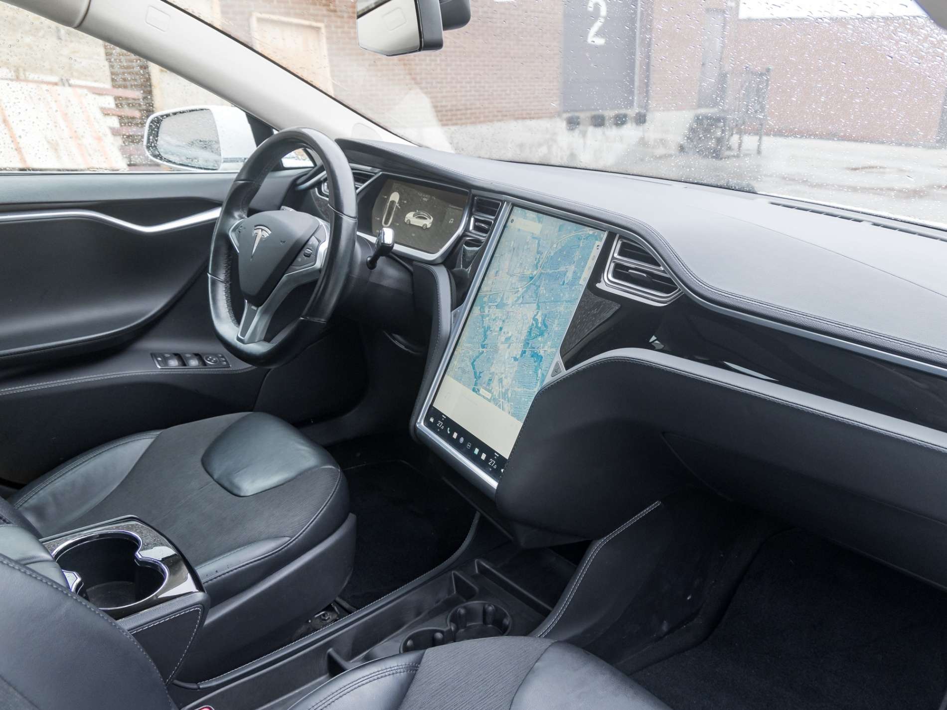 2014 Tesla Model S Performance thumb 28