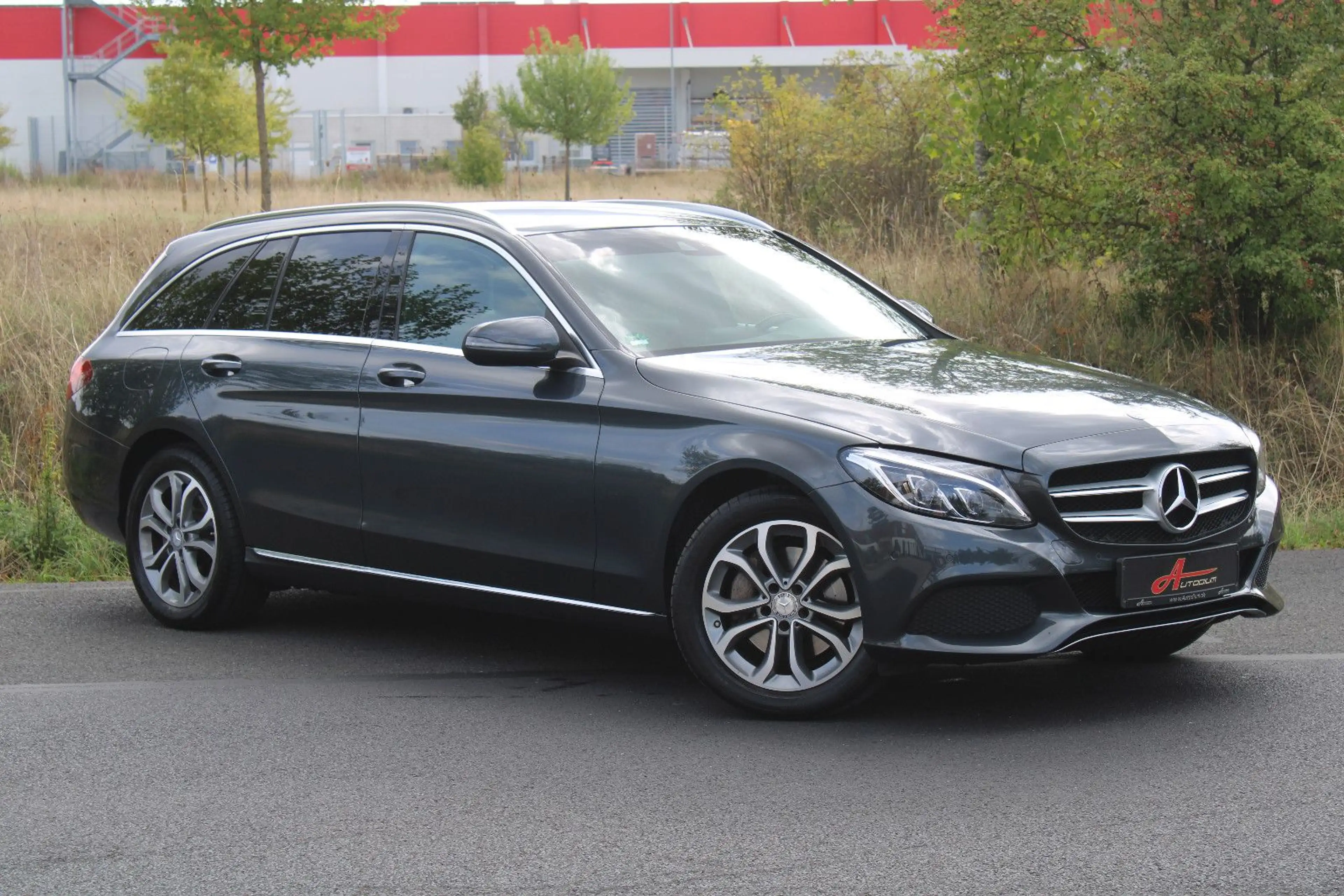 Mercedes-Benz C 250 d Avantgarde/Kamera/AHK!/Leder/AHK/Ambiente — photo 2